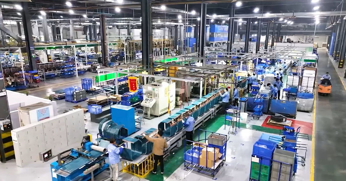 Henan Hongtai HVAC Equipment Co., Ltd. linea di produzione del fabbricante